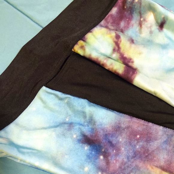 🏋🏼‍♀️Galaxy Teal - Lotus Leggings Misses size L Slim Fit, Athletic Capri - Picture 4 of 4